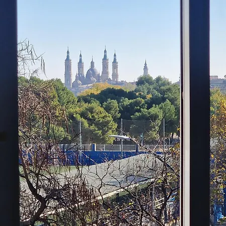 Pasarela Almozara & Parking Gratis Appartement