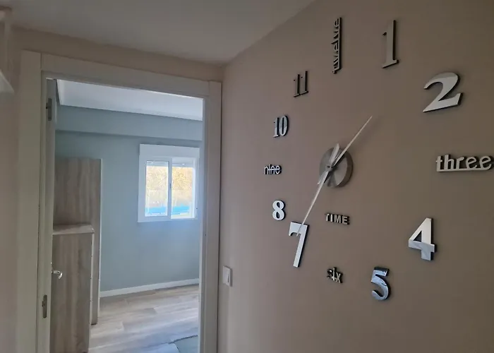 Pasarela Almozara & Parking Gratis דירה